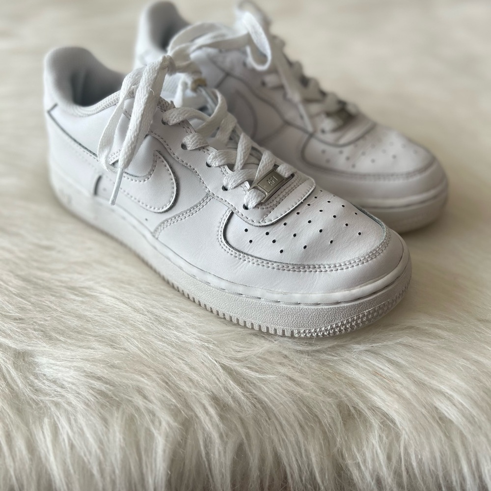 Nike Air Force 1. Youth Size 4.